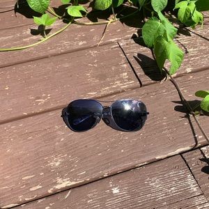 Tory Burch Aviator Sunglasses